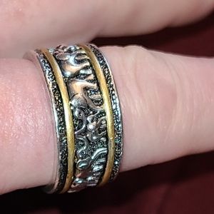 Men's Size 13 Vintage Silver Tone Gold Tone Elephant Filigree Ring!
